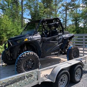 Meet your Posher, Tom